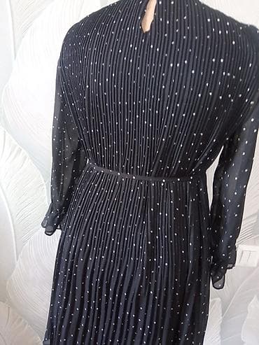 second hend: Продаю вечерние платья 46-48(L) размера. По 400 каждое. В отличном — 7