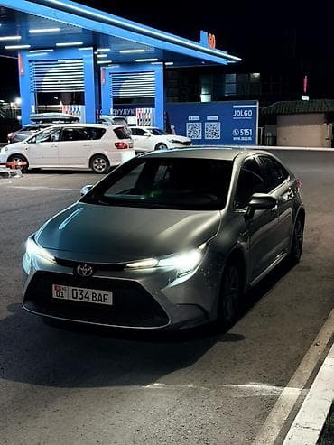 королев: Toyota Corolla: 2020 г., 1.8 л, Вариатор, Гибрид, Седан — 2