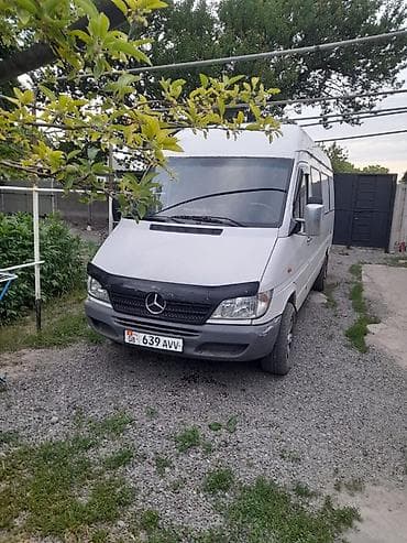 двигател на спринтер бензиновый 2 3: Легкий грузовик, Mercedes-Benz — 1