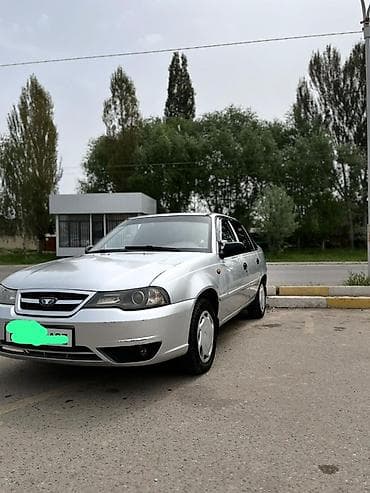 Daewoo Nexia: 2012 г., 1.5 л, Механика, Бензин, Седан