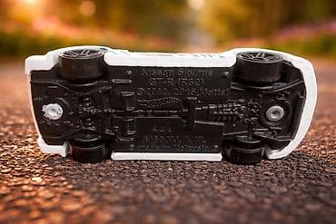 электро монстр: Металлическая моделька Hot Wheels — Nissan Skyline GT‑R (R32), серия — 2