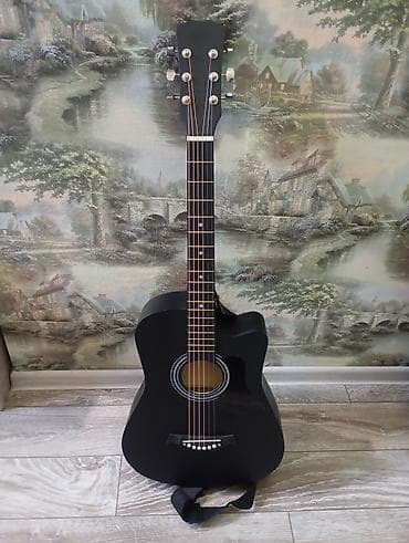 Продаю акустическую гитару в отличном состоянии