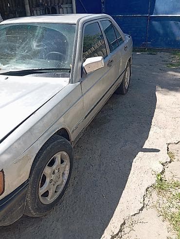мерседес бенз а: Mercedes-Benz 190: 1989 г., 2.3 л, Механика, Бензин, Седан — 5