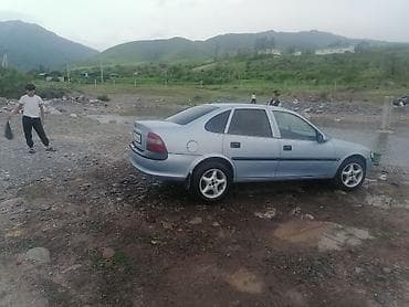 купить запчасти на опель вектра б: Opel Vectra: 1997 г., Хэтчбэк — 3