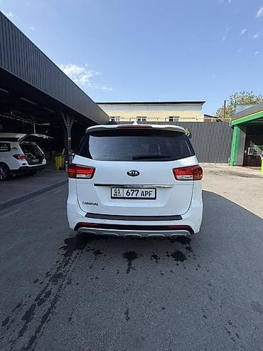 byd e2 2022: Kia Carnival: 2017 г., 2.2 л, Автомат, Дизель, Минивэн — 2