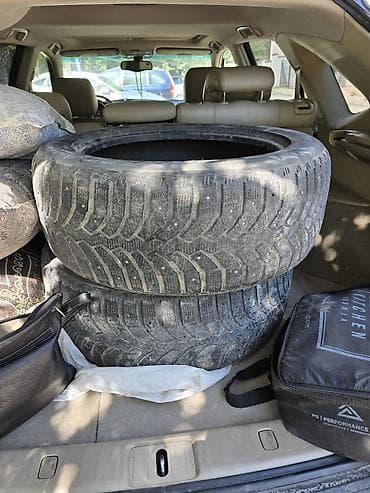 stud 100: Зимние шипованные шины Bridgestone Blizzak - Размер: 235/55 R18 - — 1