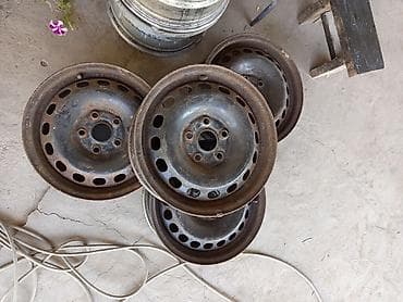 Шины и диски: Диски R 15 Audi, Комплект, отверстий - 5 — 1