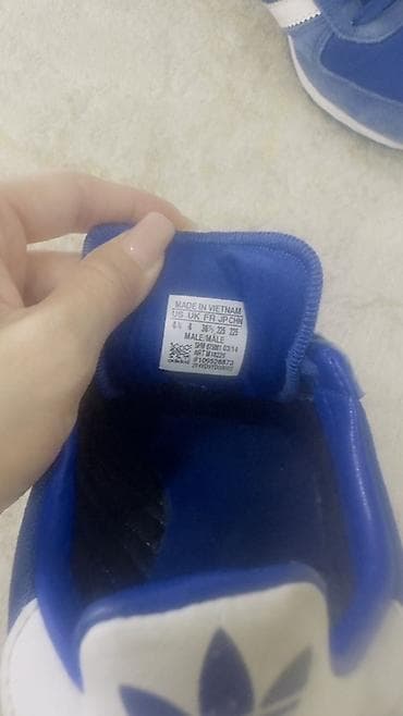 36: Кроссовки Adidas Originals (мужские) - Модель с тремя белыми — 3