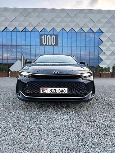 Toyota Crown: 2025 г., 2.5 л, Гибрид, Лифтбек lalafo.kg да Toyota Crown: 2025 г., 2.5 л, Гибрид, Лифтбек