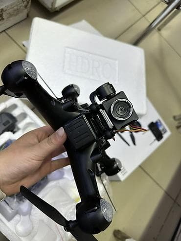 монитор 4k: ДРОН HDRC с Wi‑Fi камерой Есть две батарейки 🔋 Снимает очень четко — 6