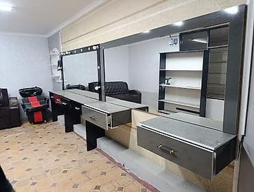 стол с регулировкой по высоте: Гримёрное/парикмахерское зеркало с рабочей станцией - Длинная — 4