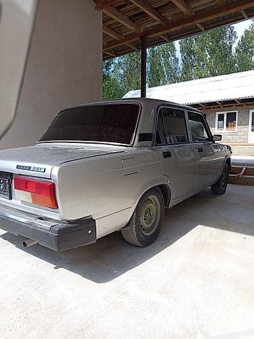 Унаа: ВАЗ (ЛАДА) 2107: 2010 г., Кол менен иштөөчү, Бензин, Седан — 4