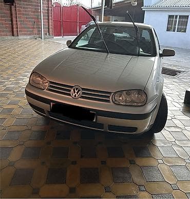 Volkswagen Golf: 2002 г., 1.4 л, Механика, Бензин, Хэтчбэк