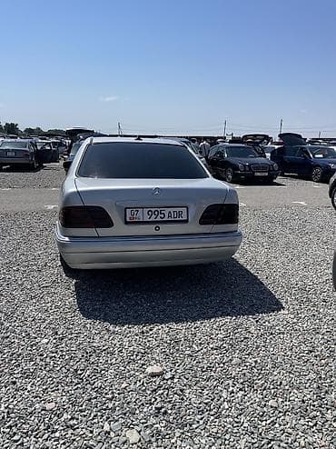 жатый воздух: Mercedes-Benz E-Class: 1998 г., 2.4 л, Кол менен иштөөчү, Бензин, Седан — 3