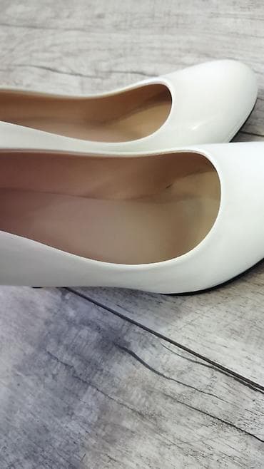берцы белые: Классические женские туфли-лодочки - Цвет: белый (глянцевый). - — 2