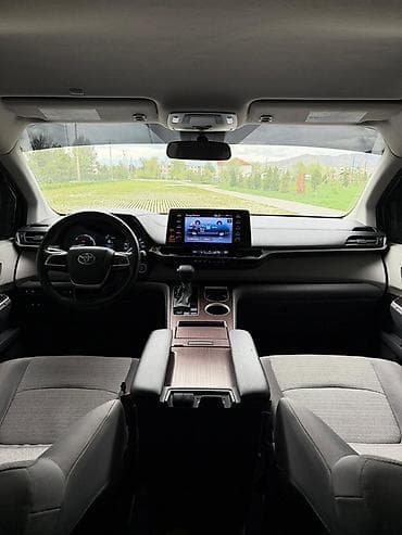 тайота сиента: Toyota Sienna: 2021 г., 2.5 л, Автомат, Гибрид, Минивэн — 8