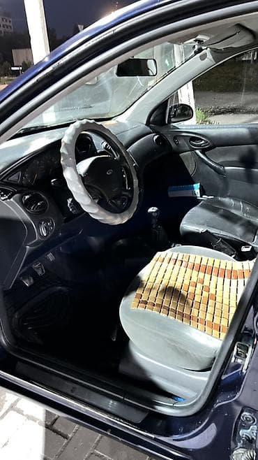 противен: Ford Focus: 2000 г., Механика, Бензин, Универсал — 5