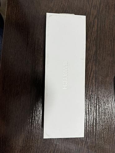 iphone cs: Смарт-часы Apple Watch (серия/модель не указана на фото), корпус — 4