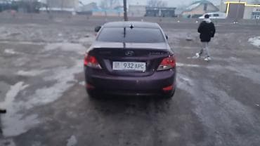mini cuper: Hyundai Solaris: 2011 г., 1.6 л, Механика, Бензин, Седан — 3
