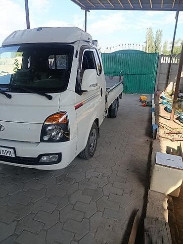 бортово: Hyundai Porter (бортовой малотоннажный грузовик) - Тип кузова — 2