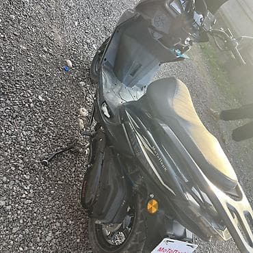 карпаты мопед: Тип скутера 150 куб. см, Бензин — 3