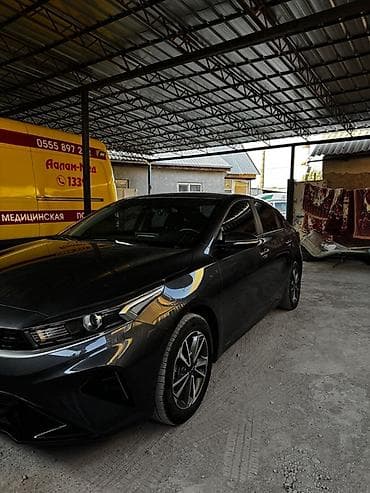 Kia K3: 2022 г., 1.6 л, Автомат, Бензин, Седан — 2