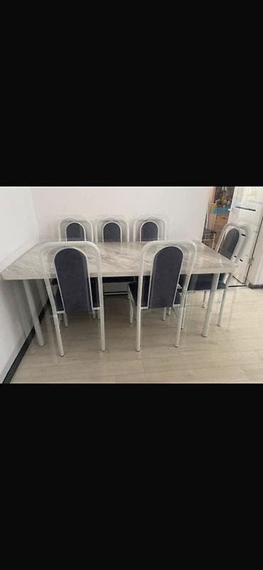Обеденный комплект: стол + 6 стульев
Торг имеется at lalafo.kg Обеденный комплект: стол + 6 стульев
Торг имеется