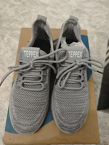 шлепки кожаные: Легкие серые кроссовки из дышащего вязаного трикотажа. одевал только 1 — 2