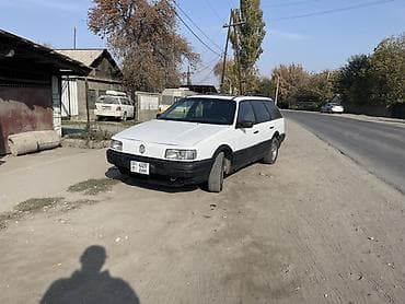 Продажа авто: Volkswagen Passat: 1988 г., 1.8 л, Механика, Бензин, Универсал — 3
