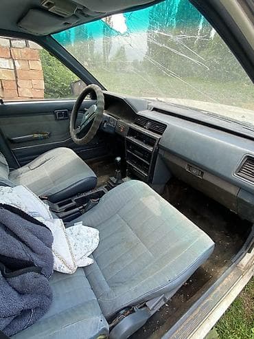 bmw 9: Nissan Bluebird: 1989 г., 2 л, Механика, Дизель, Универсал — 4