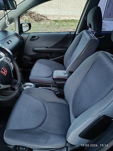 авто honda jazz: Honda Jazz: 2026 г., 1.4 л, Вариатор, Бензин, Хэтчбэк — 5