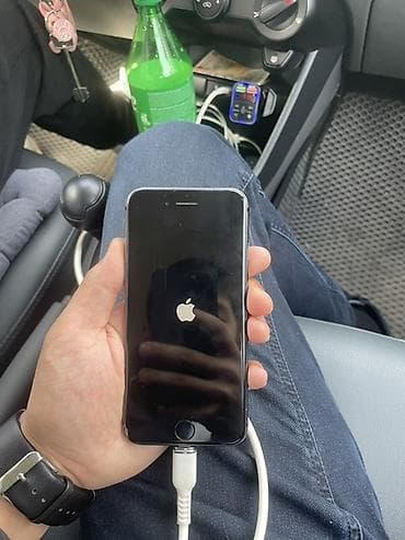 IPhone 8, 64 ГБ, Черный