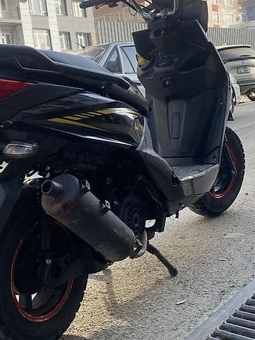 барабан 814: Макси-скутер 150 куб. см, Бензин, Б/у — 4