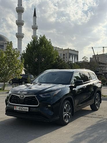 low ll: Toyota Highlander: 2021 г., 2.5 л, Автомат, Кроссовер — 9