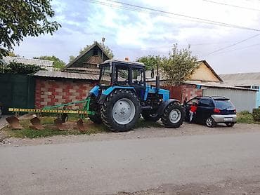 мтз 80 сатылат: Трактор Беларус Трактор жер айдооо кайрылыныздар 🚜 4000 с гектар — 4