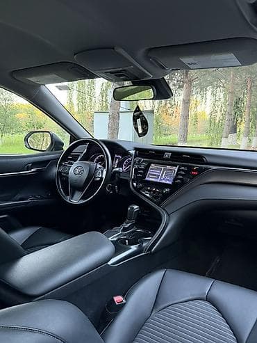 вент выход: Toyota Camry: 2019 г., 2.5 л, Автомат, Бензин, Седан — 5