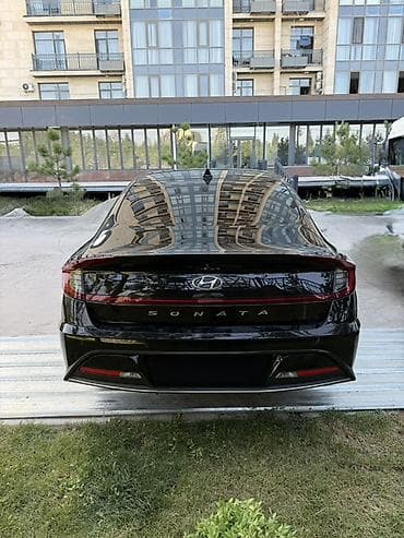 byd e2 2019: Hyundai Sonata: 2019 г., 2 л, Гибрид, Седан — 4