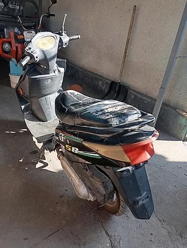 Скутерлер: Скутер түрү 150 куб. см, Бензин, Колдонулган — 4