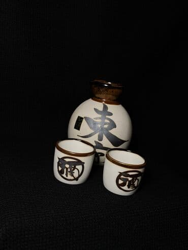 продаю связи с переездом: Набор для саке 
Производство:Япония — 2