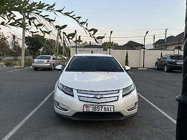 Продажа авто: Chevrolet Volt: 2013 г., 1.4 л, Автомат, Гибрид, Хэтчбэк — 3
