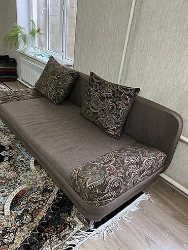 small table: Прямой диван — 2