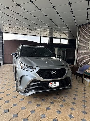 5: Toyota Highlander: 2021 г., 3.5 л, Автомат, Бензин, Внедорожник — 1