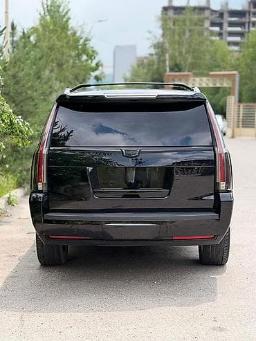 падиомник авто: Cadillac Escalade: 2019 г., 6.2 л, Автомат, Бензин, Внедорожник — 4