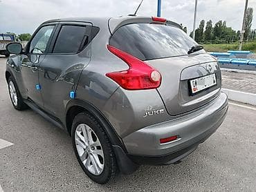 Транспорт: Nissan Juke: 2011 г., 1.6 л, Автомат, Бензин, Кроссовер — 5