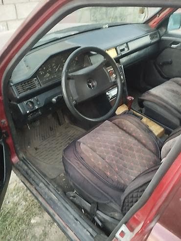 Продажа авто: Mercedes-Benz W124: 1989 г., 2.3 л, Механика, Бензин, Седан — 2