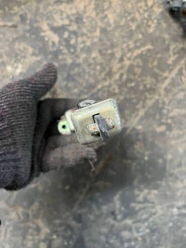 где купить акулу из икеи: Nissan Pressage ограничитель двери, Ниссан Прессаж дверной — 3