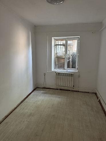 сниму помещение под офис: Сдается квартира с закрытым двором и навесом. Характеристики: - — 4