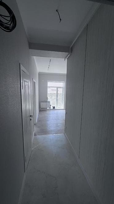 macbook air 13 2019: Срочно! Продается 1 комн квартира 30 кв, в жм Кара-Жыгач, возле школы — 1