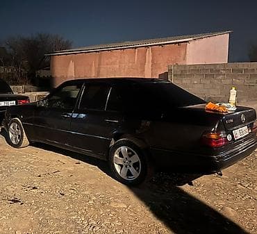 лобовой 124: Mercedes-Benz W124: 1991 г., 2.3 л, Ручные, Бензин, Седан — 5