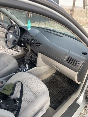 продажа авто в бишкеке и по всему кыргызстану: Volkswagen Golf: 2001 г., 2 л, Автомат, Бензиновая, Хэтчбэк — 4